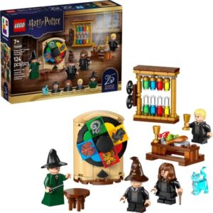 Lego Harry Poter Hogwarts™ Castle: Sorting Hat™ Ceremony 76460